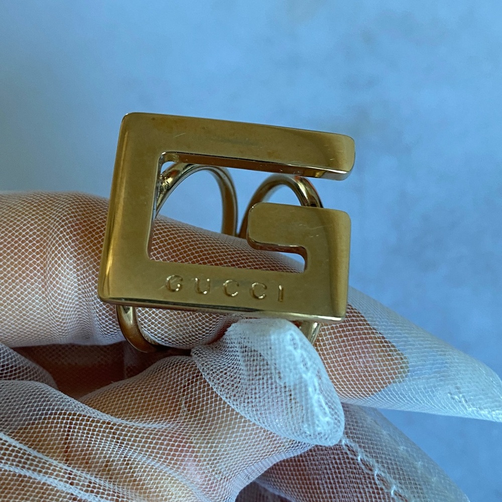 Gucci G Logo Gold tone Scarf Ring - Picture 9 of 9